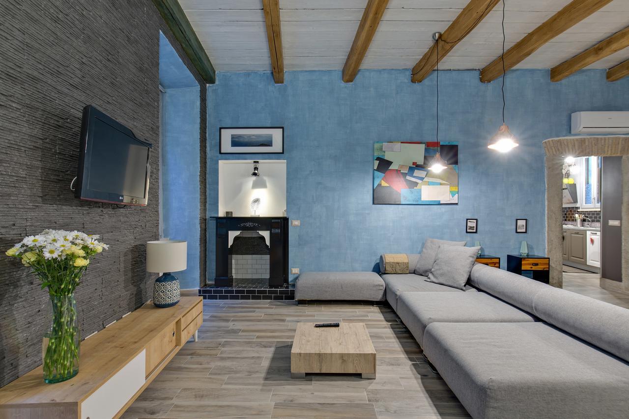 Rome As You Feel - Design Apartment At Colosseum ภายนอก รูปภาพ