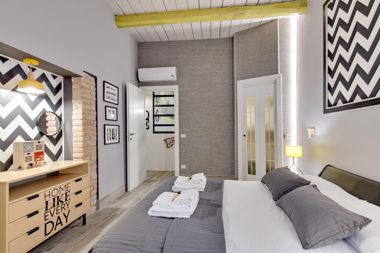 Rome As You Feel - Design Apartment At Colosseum ภายนอก รูปภาพ