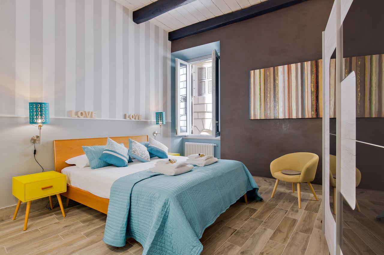 Rome As You Feel - Design Apartment At Colosseum ภายนอก รูปภาพ